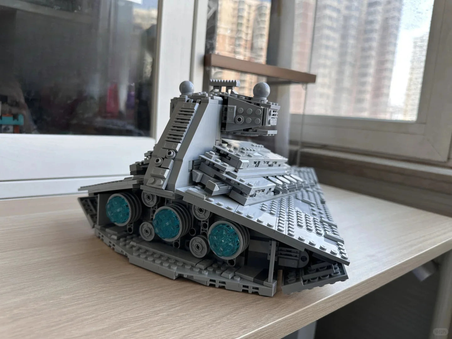 New MOC Cosmic Fighter Spaceship Model Building Blocks Ornament for Children and Boys as a Holiday Gift