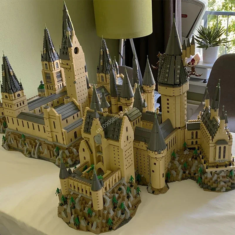 Castelo de Hogwarts Épico Blocos 19371 Peças - Extensão MOC | Blockz